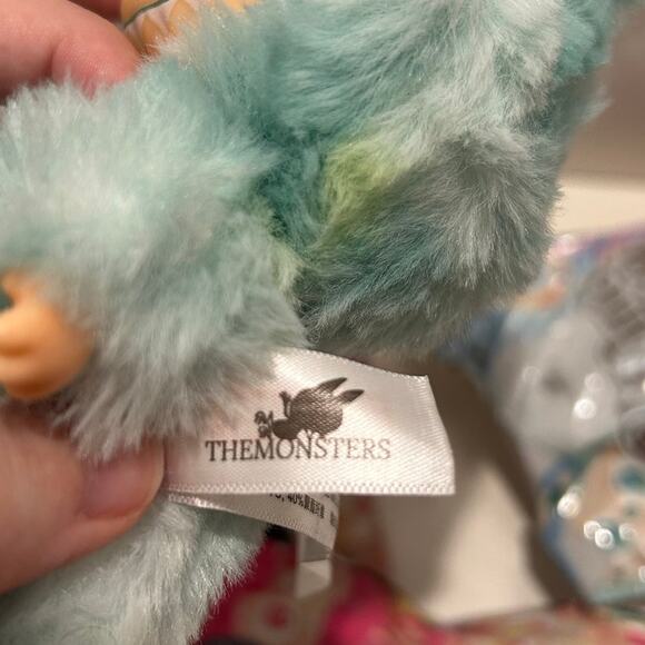 LABUBU THE MONSTERS Pop Mart Big Into Energy BLIND Sealed Bag Keyring (One Bag) - Picture 5 of 8